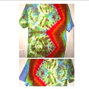 Unisex Zig zag Tie Dye Shirt- Size: Medium